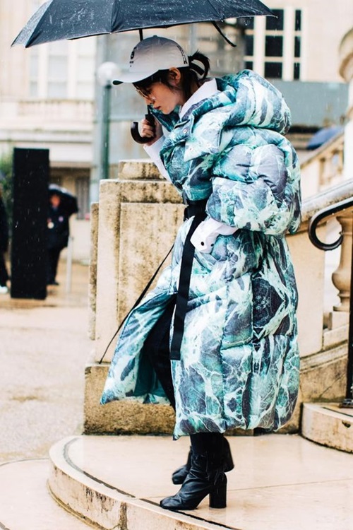 Nhẹ tênh lại ấm tuyệt đối, nhưng áo phao mặc thế nào cho đẹp?