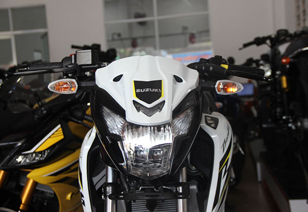 Suzuki GSX150 Bandit - xe côn tay giá 68 triệu đầu tiên về Việt Nam