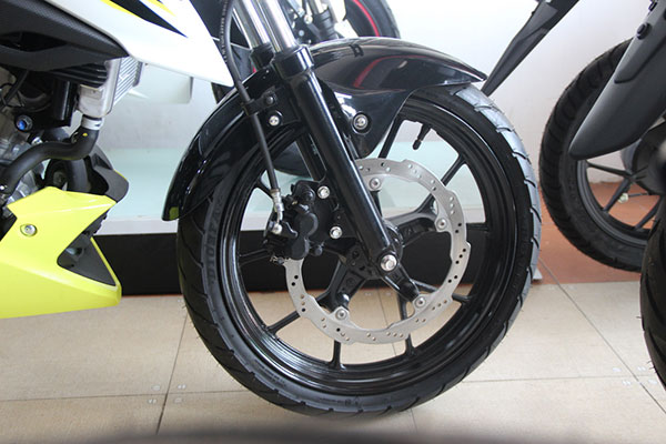 Suzuki GSX150 Bandit - xe côn tay giá 68 triệu đầu tiên về Việt Nam