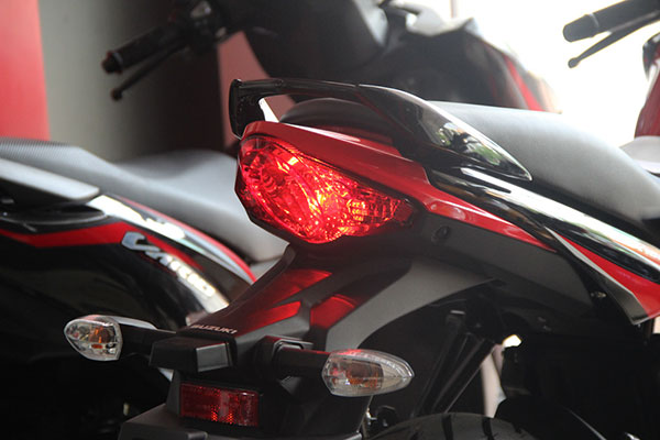 Suzuki GSX150 Bandit - xe côn tay giá 68 triệu đầu tiên về Việt Nam