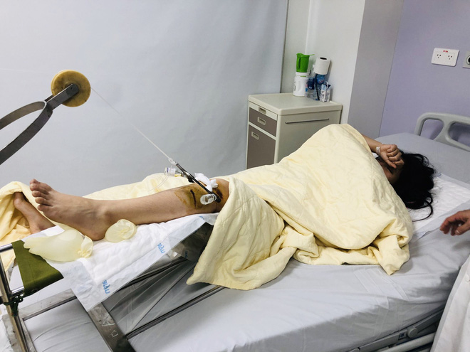 Hà Nội: Truy tìm ô tô Range Rover vượt đèn đỏ đâm nữ sinh chấn thương sọ não rồi bỏ trốn