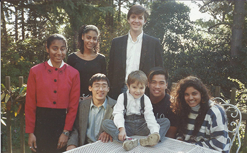 Hành trình tìm cha mẹ xuyên lục địa của người đàn ông gốc Việt bại liệt