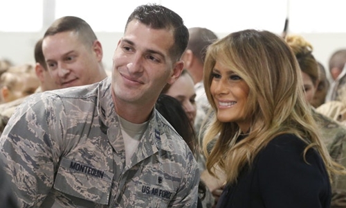 Melania Trump lần đầu ngồi vận tải cơ thần tốc Chim ưng biển