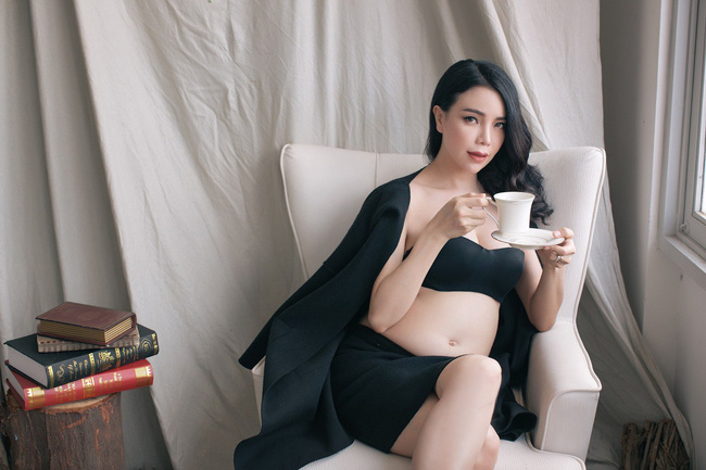 Trà Ngọc Hằng bất ngờ hé lộ ảnh mang bầu, lần đầu xác nhận làm mẹ đơn thân