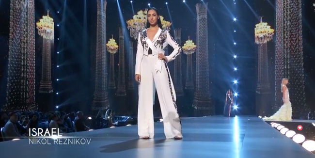 Bán kết Miss Universe 2018: Đại diện Việt Nam - HHen Niê khoe vóc dáng nóng bỏng đầy tự tin