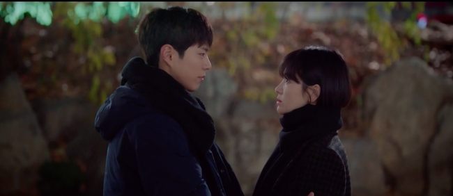 Mặc kệ mọi sự ngăn cản, Song Hye Kyo chính thức xác nhận tình cảm với phi công trẻ Park Bo Gum