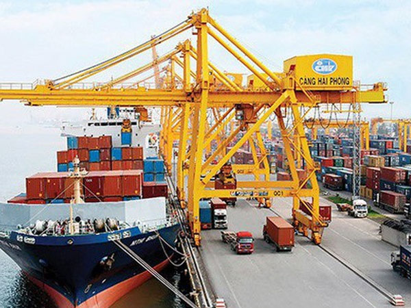 Xuất siêu kỷ lục 7,4 tỷ USD sau 11 tháng