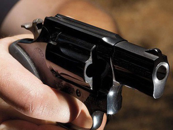 Nổ súng ở quán nhậu, 3 người bị thương