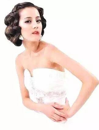 Địch Lệ Nhiệt Ba gây xôn xao với nhan sắc khác lạ, rộ nghi vấn sửa mũi trước khi tham gia showbiz Địch Lệ Nhiệt Ba gây xôn xao với nhan sắc khác lạ, rộ nghi vấn sửa mũi trước khi tham gia showbiz