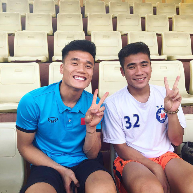 Tiến Dũng vs Lâm Tây: Ai cũng đẹp trai, 6 múi, tài năng... biết chọn ai bây giờ!