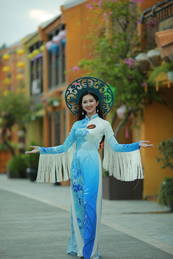 Ngắm dàn thí sinh Hoa khôi Sinh viên Việt Nam khoe nét đẹp dịu dàng với áo dài