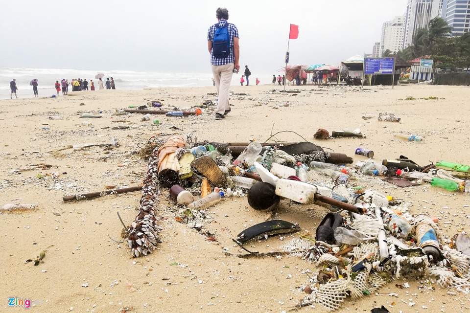 Video ảnh: Đà Nẵng sạch sẽ sau 2 ngày huy động cả thành phố dọn rác do mưa lũ