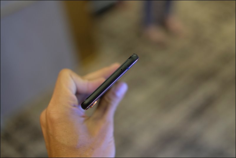 Hình ảnh và video chi tiết hai máy Vsmart Active 1 và Active 1+, giá từ 4,49 triệu đồng