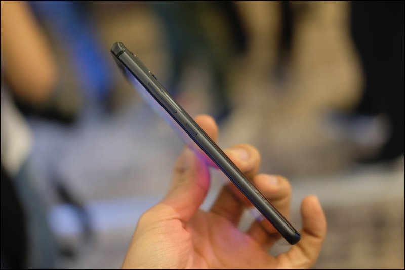 Hình ảnh và video chi tiết hai máy Vsmart Active 1 và Active 1+, giá từ 4,49 triệu đồng