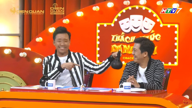 Trấn Thành, Trường Giang gây sốc với phát ngôn và hành động nhạy cảm trên sóng truyền hình