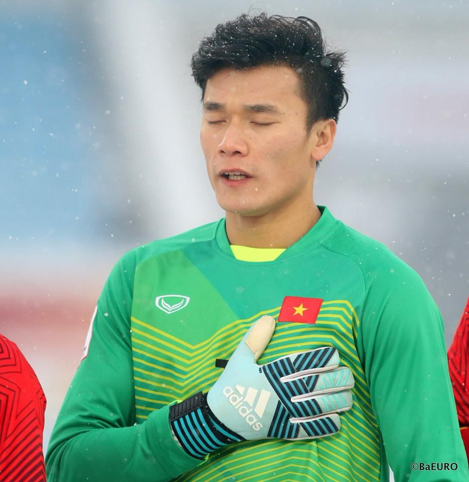 Thủ môn Bùi Tiến Dũng và Hoa Vinh dẫn đầu xu hướng tìm kiếm trong năm 2018