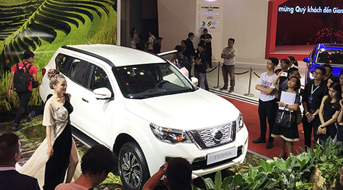 Loạt ôtô mới hâm nóng thị trường Việt mùa cận Tết