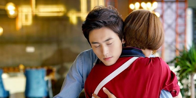 Phát hiện chồng ôm ấp gái trẻ, nhưng tôi chỉ thật sự ngã ngửa khi nghe câu chuyện đằng sau của anh