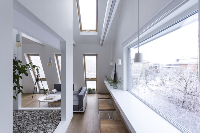 Ấn tượng với ngôi nhà chỉ 48m² nhưng có khoảng xanh cực bắt mắt với phòng khách treo lơ lửng