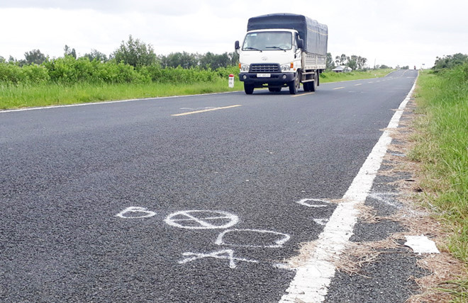 Kỷ luật bí thư xã tông bé trai nhập viện