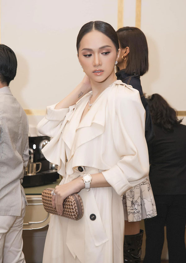 Hương Giang đổi kiểu tóc mới nhưng dân tình lại đồng loạt gọi tên Tóc Tiên