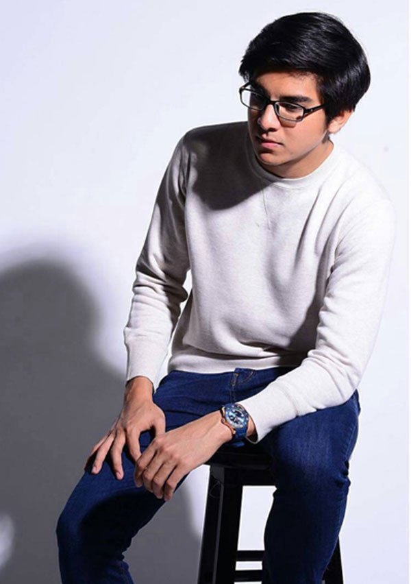 Phong cách thời trang của Bộ trưởng Malaysia 26 tuổi