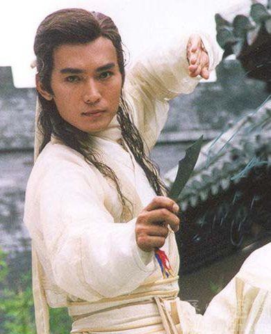 Nam thần cổ trang một thời Tiêu Ân Tuấn: Dốc hết tin yêu để rồi bị phản bội, gần 50 tuổi mới gặp được chân tình của cuộc đời