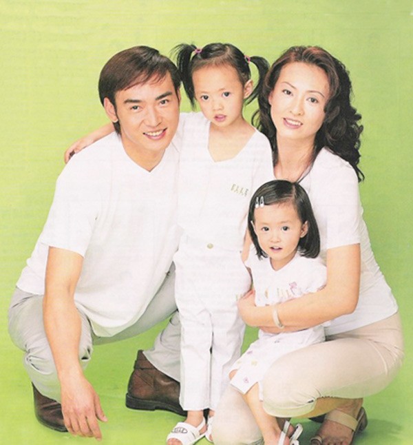 Nam thần cổ trang một thời Tiêu Ân Tuấn: Dốc hết tin yêu để rồi bị phản bội, gần 50 tuổi mới gặp được chân tình của cuộc đời