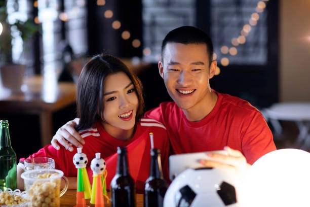 Tỏ tình theo kiểu dù Việt Nam thắng hay thua thì hãy yêu nhau nhé, chàng trai nhận ngay cái kết bất ngờ