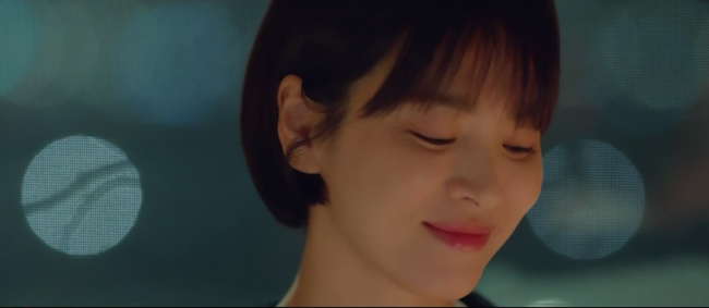 Sau bao ngày chờ đợi, cuối cùng Song Hye Kyo và phi công trẻ Park Bo Gum cũng nắm tay rồi!