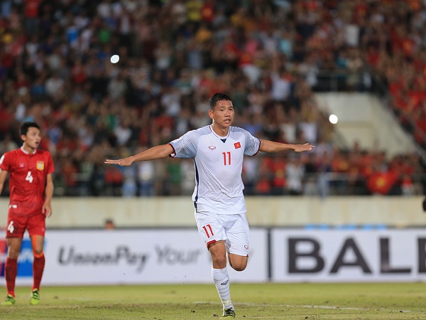 Đội hình dự kiến Việt Nam vs Malaysia: Chờ kinh nghiệm của Văn Quyết và Anh Đức