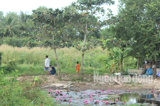 Người chồng chết trong tư thế treo cổ sau khi cự cãi với vợ trong đêm