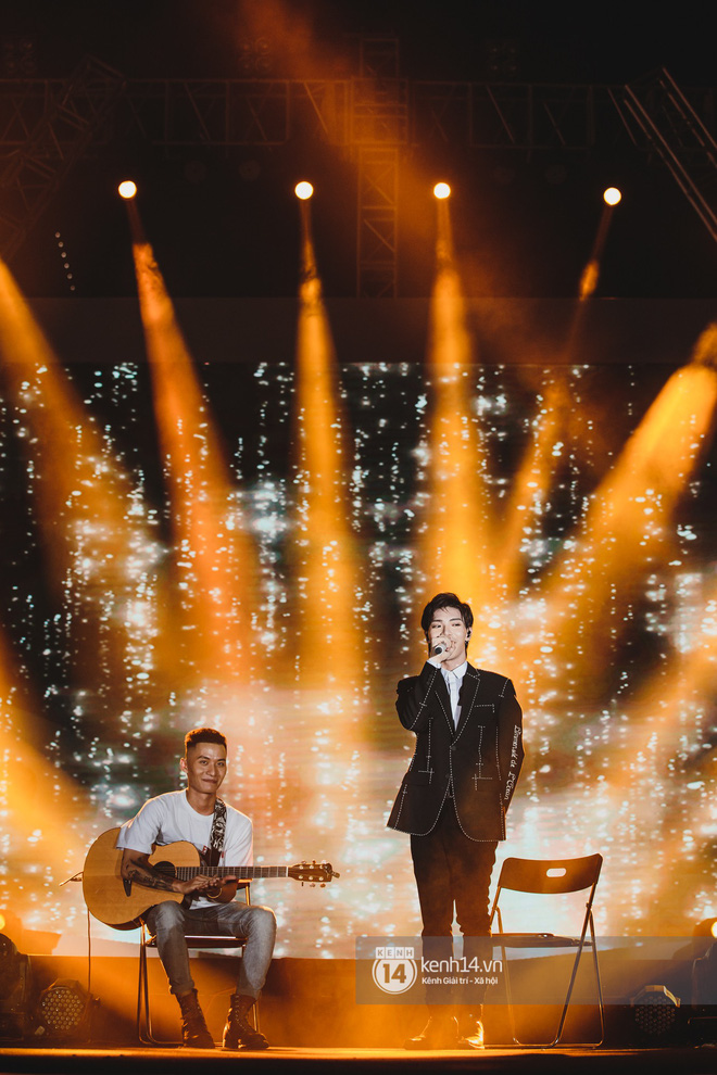 Hoàng Bách hối hận vì loại Erik từ vòng gửi xe trong cuộc thi âm nhạc cách đây hơn 4 năm