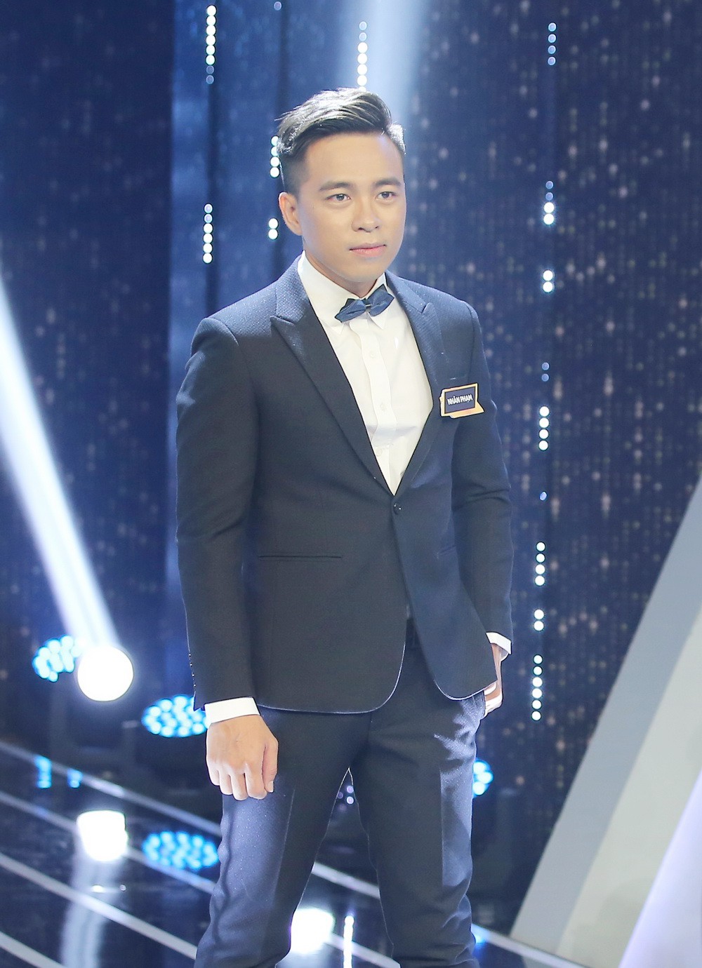 Trấn Thành, Hương Giang rơi nước mắt khi nghe câu chuyện người mẹ một mình nuôi dạy con trai Giới tính thứ 3 thành tài