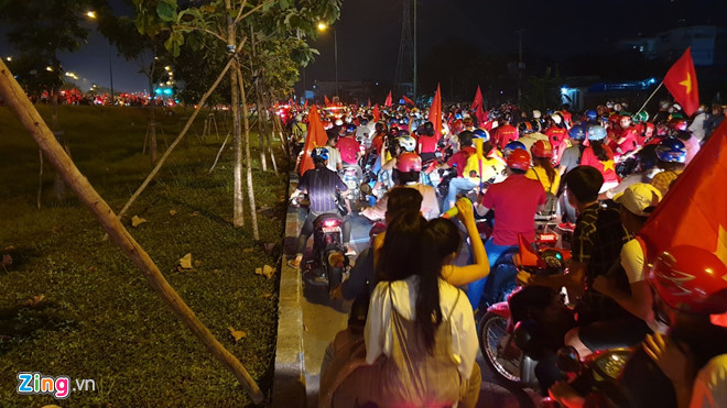 Triệu người xuống đường mừng tuyển Việt Nam vô địch AFF Cup 2018