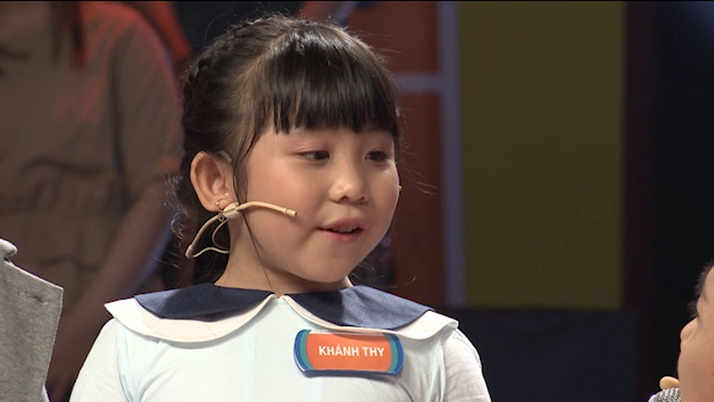 Nhà có điều kiện nhưng Trấn Thành liên tục đi... xin đồ của các thí sinh nhí