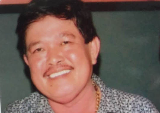 Người chồng dìm chết vợ dưới mương nước bởi 5 thanh tre đã tự tử