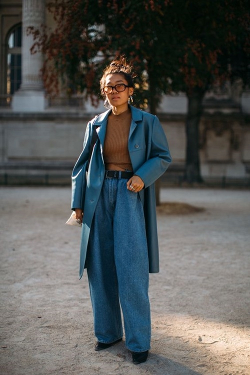 Quên kiểu quần jeans bó giò đi, đây mới là mốt jeans thống trị 2019