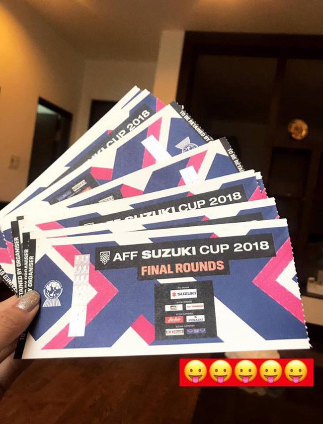 Đây là cách bạn gái Duy Mạnh, Quang Hải tiếp thêm sức mạnh cho người yêu trước trận cầu lịch sử Việt Nam - Malaysia Đây là cách bạn gái Duy Mạnh, Quang Hải tiếp thêm sức mạnh cho người yêu trước trận cầu lịch sử Việt Nam - Malaysia