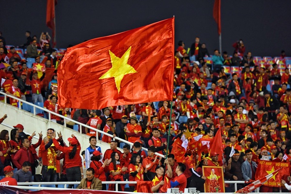 Việt Nam 1-0 Malaysia: Anh Đức vô lê nổ tung Mỹ Đình, ĐTVN lên đỉnh ĐNA sau 10 năm chờ đợi