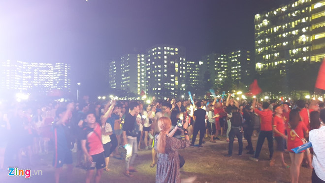 Triệu người xuống đường mừng tuyển Việt Nam vô địch AFF Cup 2018