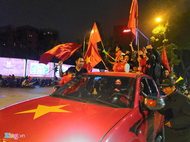 Triệu người xuống đường mừng tuyển Việt Nam vô địch AFF Cup 2018