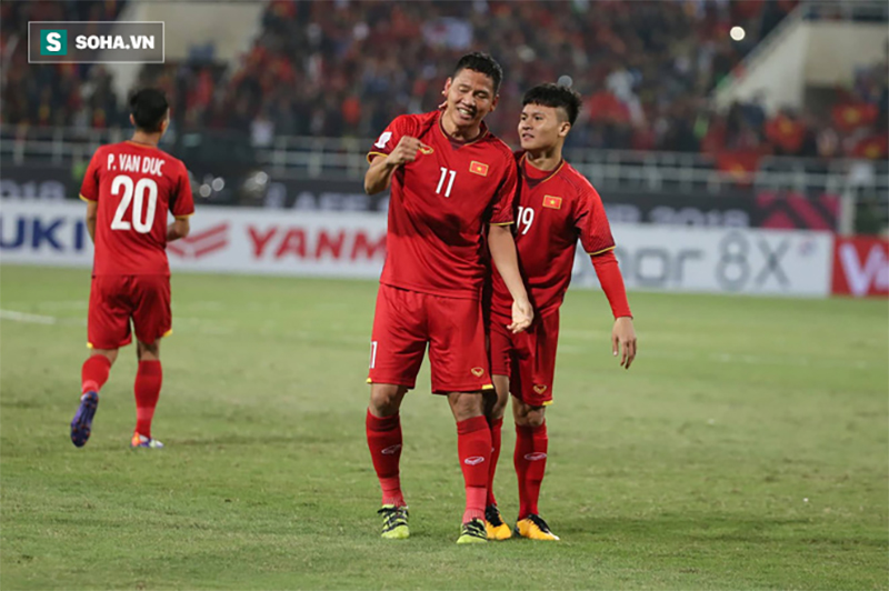 Với Anh Đức, không cần phải là ngôi sao lớn để trở thành người hùng dân tộc