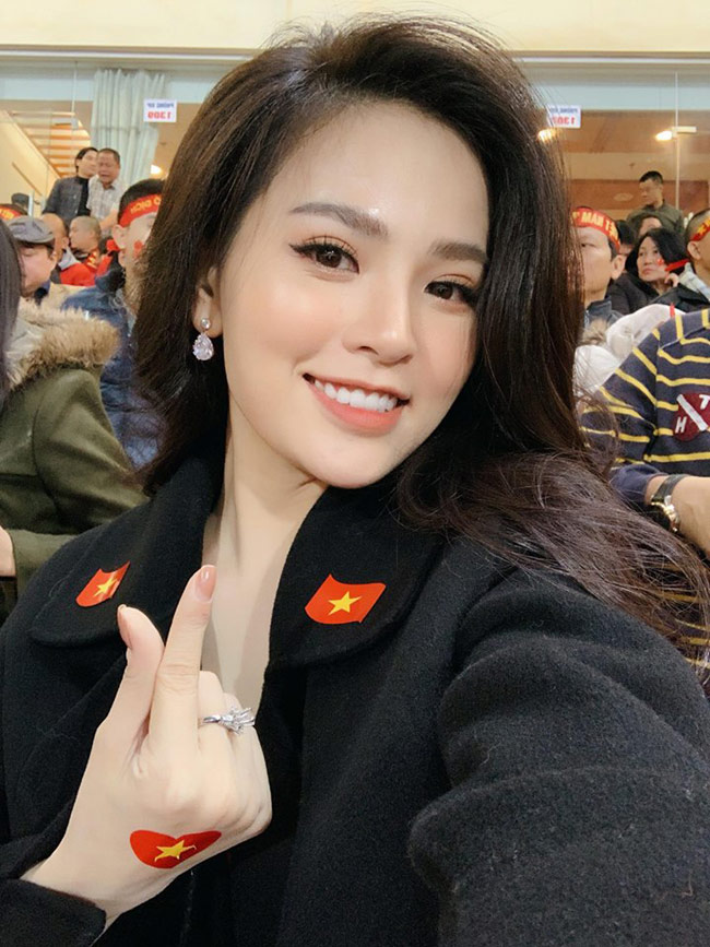 Mỹ Tâm và loạt mỹ nhân Việt đua nhau thả thính Anh Đức, Quang Hải