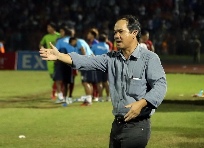 Loay hoay với bom nợ tỷ USD, bầu Đức vẫn nuôi giấc mơ vàng cho bóng đá Việt