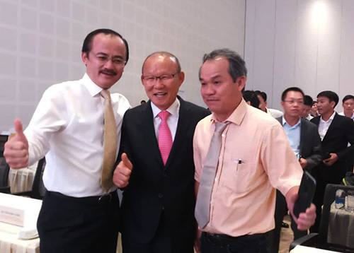 HLV Park Hang-seo hội ngộ bầu Đức tại Quảng Nam