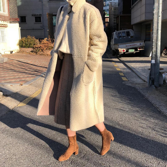 Trời lạnh mà cứ ngại diện chân váy, đấy là bạn chưa biết 12 công thức diện rất đẹp mà còn rất ấm này rồi!