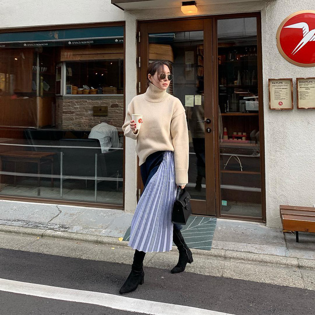 Trời lạnh mà cứ ngại diện chân váy, đấy là bạn chưa biết 12 công thức diện rất đẹp mà còn rất ấm này rồi!