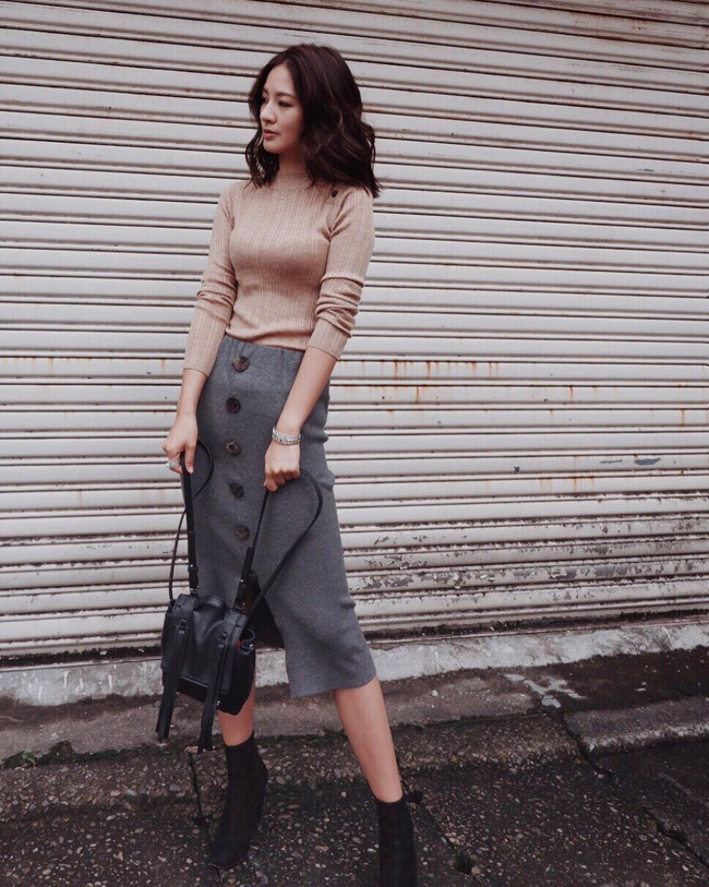 Trời lạnh mà cứ ngại diện chân váy, đấy là bạn chưa biết 12 công thức diện rất đẹp mà còn rất ấm này rồi!