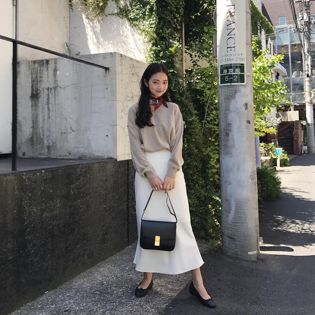 Trời lạnh mà cứ ngại diện chân váy, đấy là bạn chưa biết 12 công thức diện rất đẹp mà còn rất ấm này rồi!